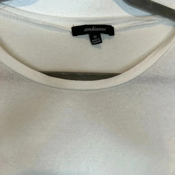 White T Shirt - Picture 4 of 5